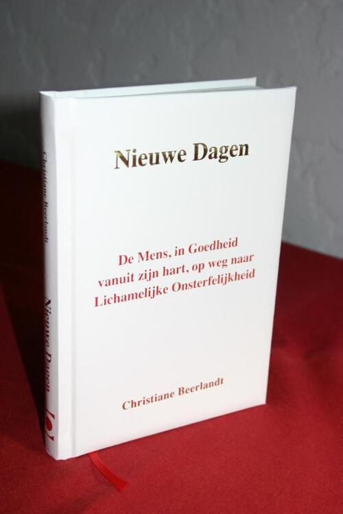 Nieuwe dagen -  Christiane Beerlandt (ISBN: 9789075849318)
